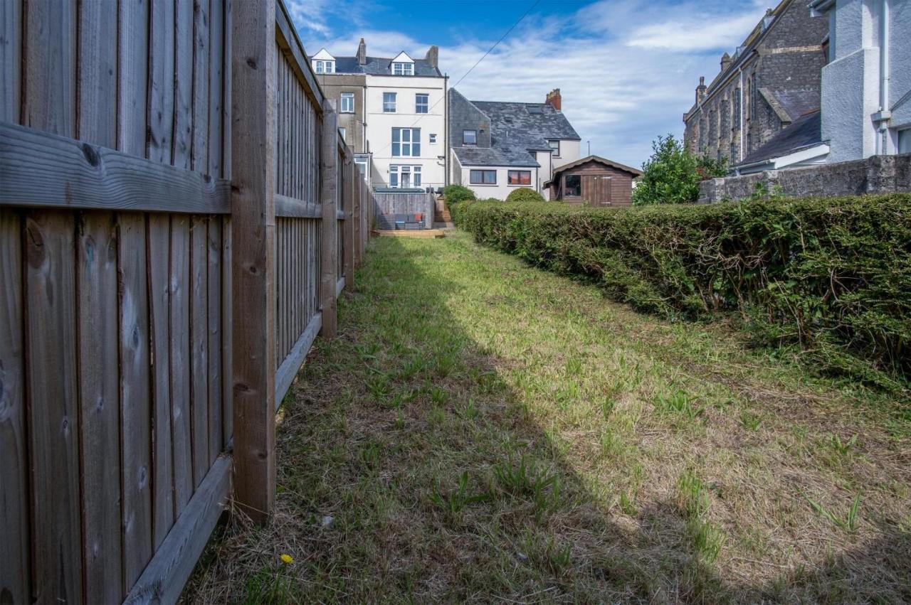 Flint House - 2 Bedroom Apartment - Tenby Exterior photo